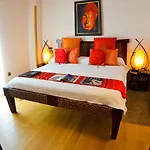 The Heights Boutique 4* מארבלה