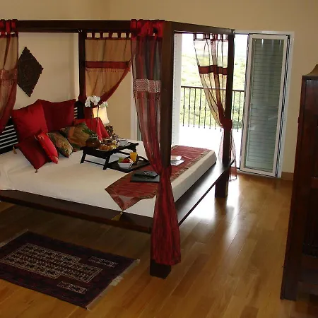 The Heights Boutique 4*