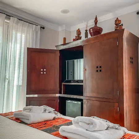The Heights Boutique 4*