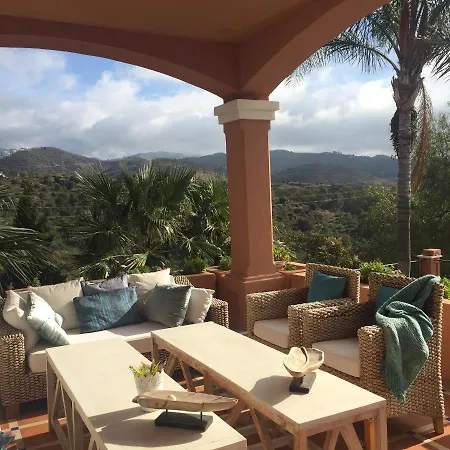 Ξενοδοχείο The Heights Boutique 4*