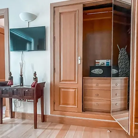The Heights Boutique 4* Μαρμπέλλα