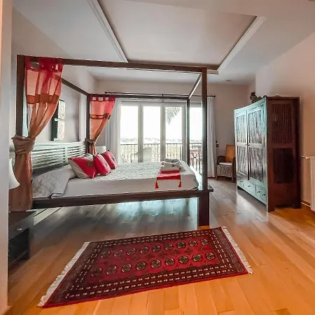 The Heights Boutique 4* Μαρμπέλλα