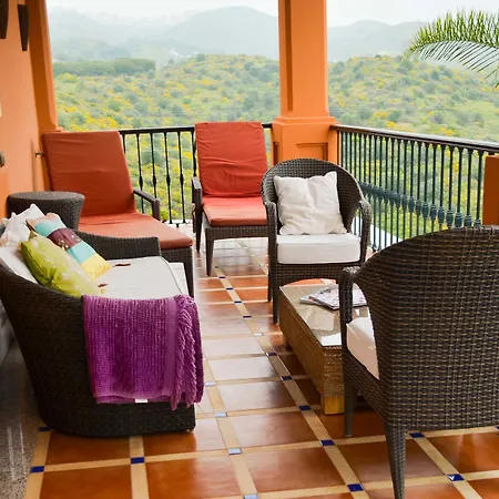 ホテル ザ ハイツ ブティック マルベーリャ