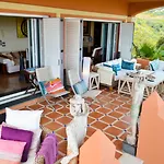 Otel The Heights Boutique 4*